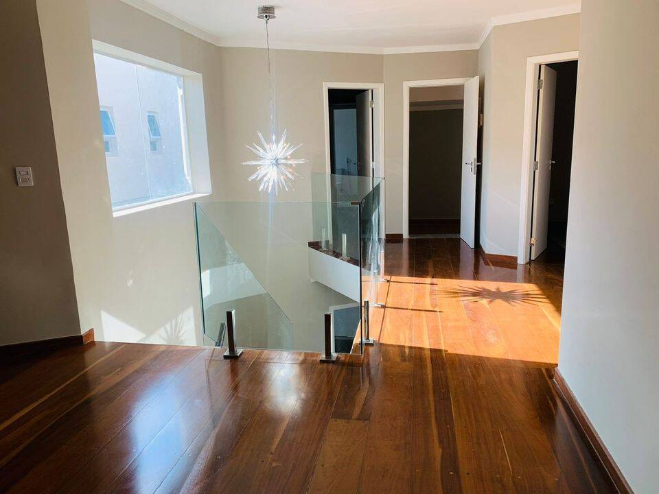 Casa de Condomínio à venda com 5 quartos, 360m² - Foto 15