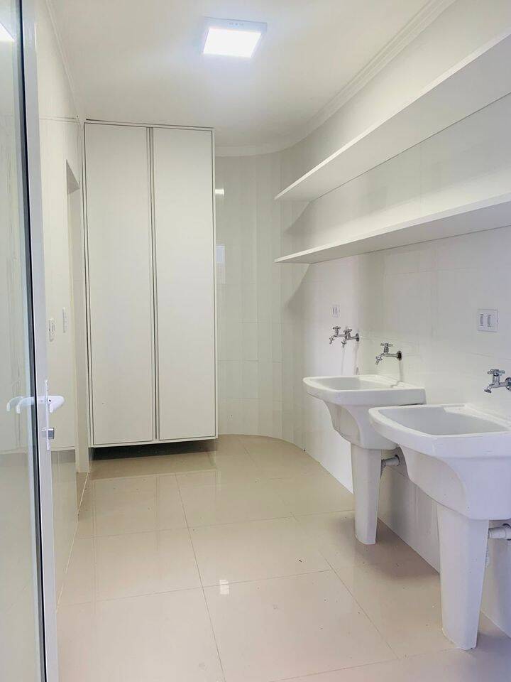 Casa de Condomínio à venda com 5 quartos, 360m² - Foto 29