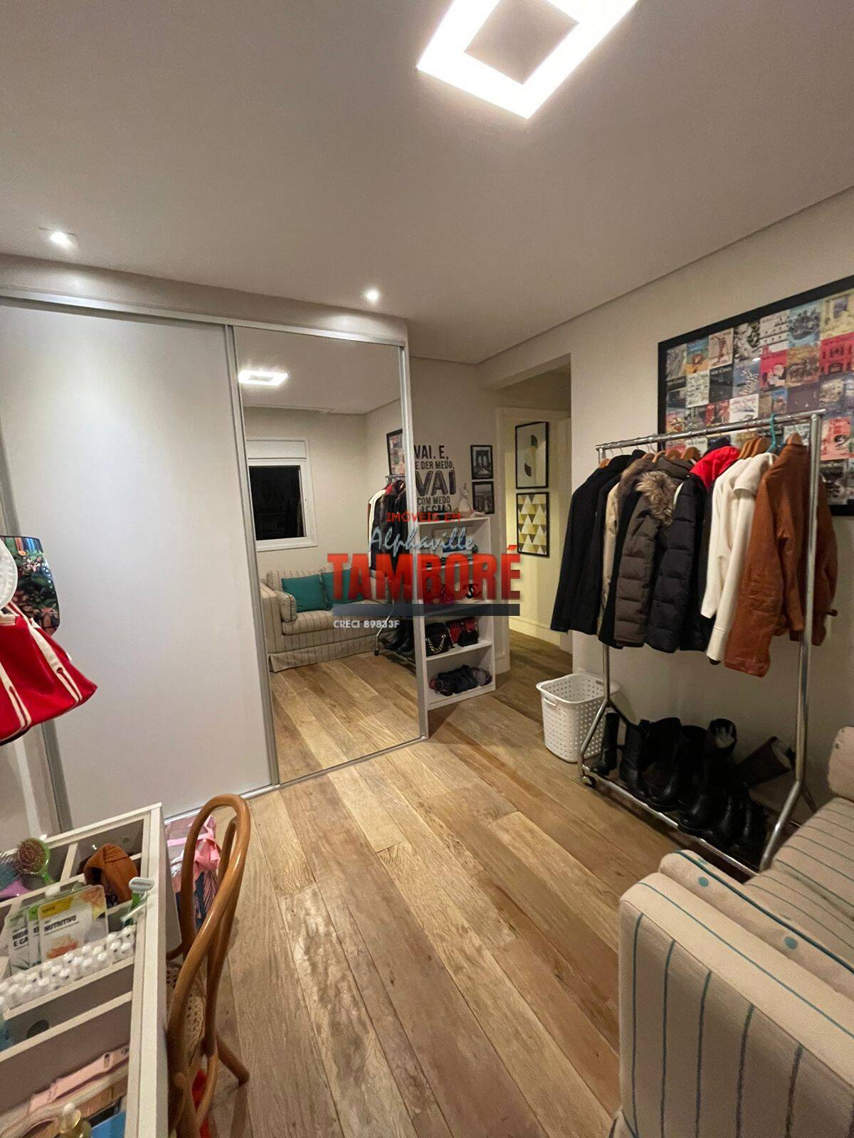 Apartamento à venda com 4 quartos, 202m² - Foto 11