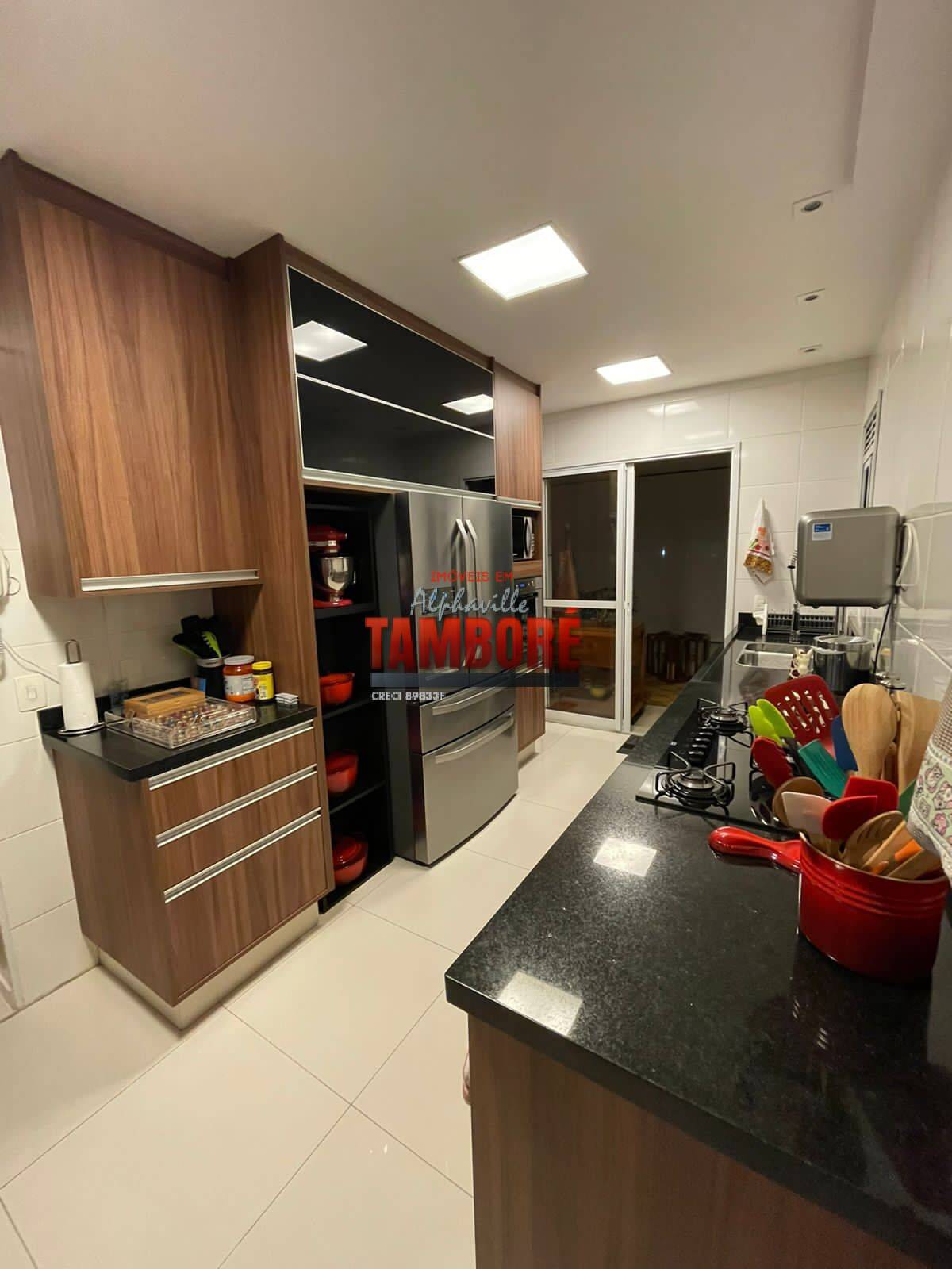 Apartamento à venda com 4 quartos, 202m² - Foto 8